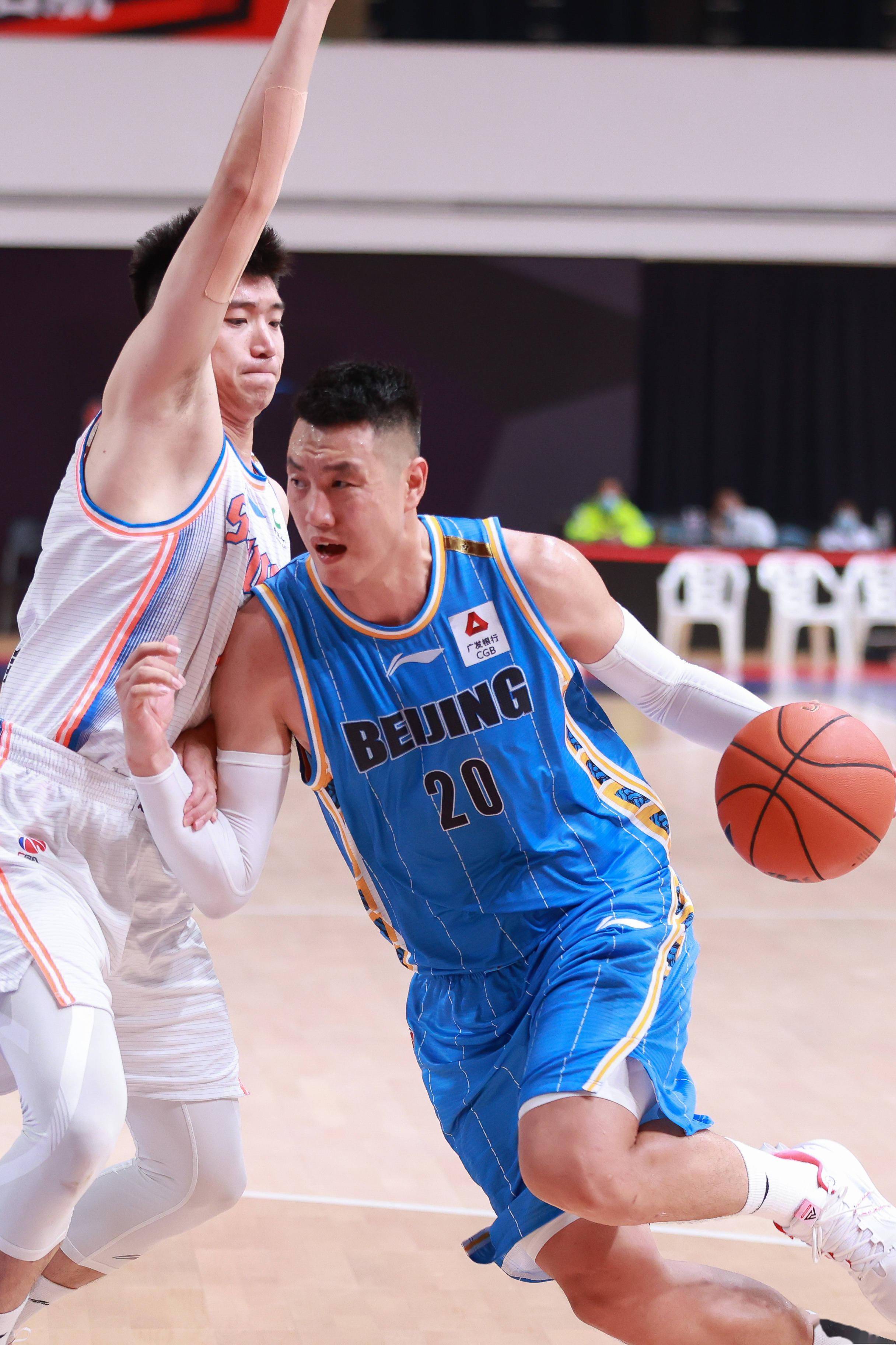 球队政策以 球队政策以