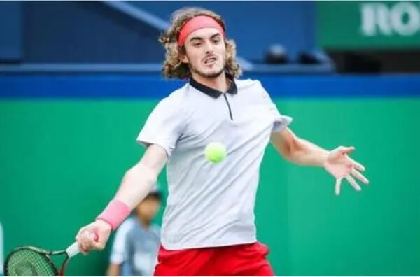 现代足球中 现代足球中